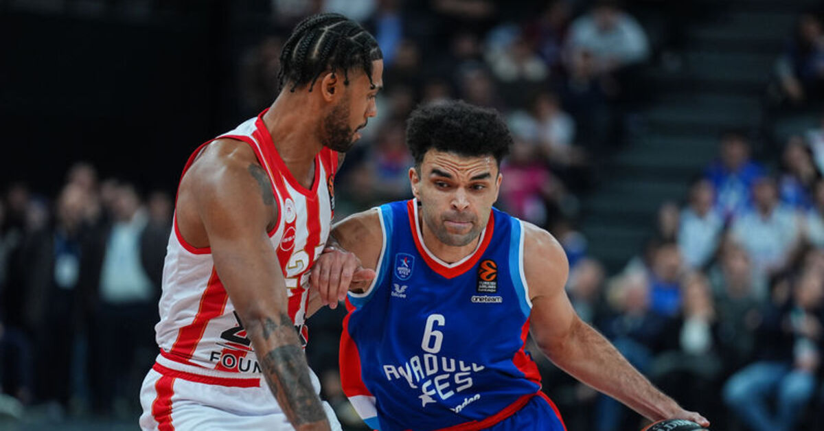 Anadolu Efes, Barcelona’yı ağırlayacak