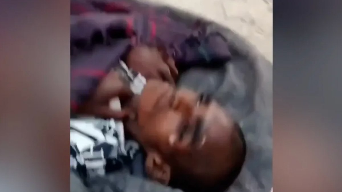 Hindistan’da ölü sanılan adam yakılmak üzereyken dirildi