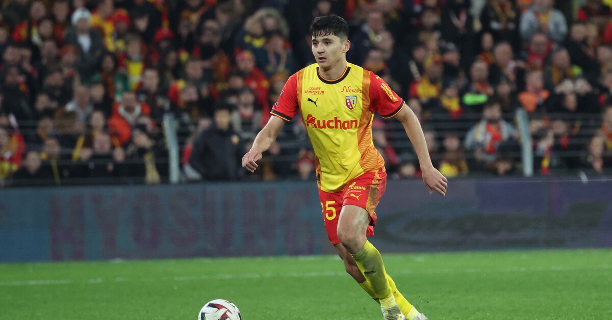 Abdukodir Khusanov, 50 milyon Euro’ya transfer oluyor