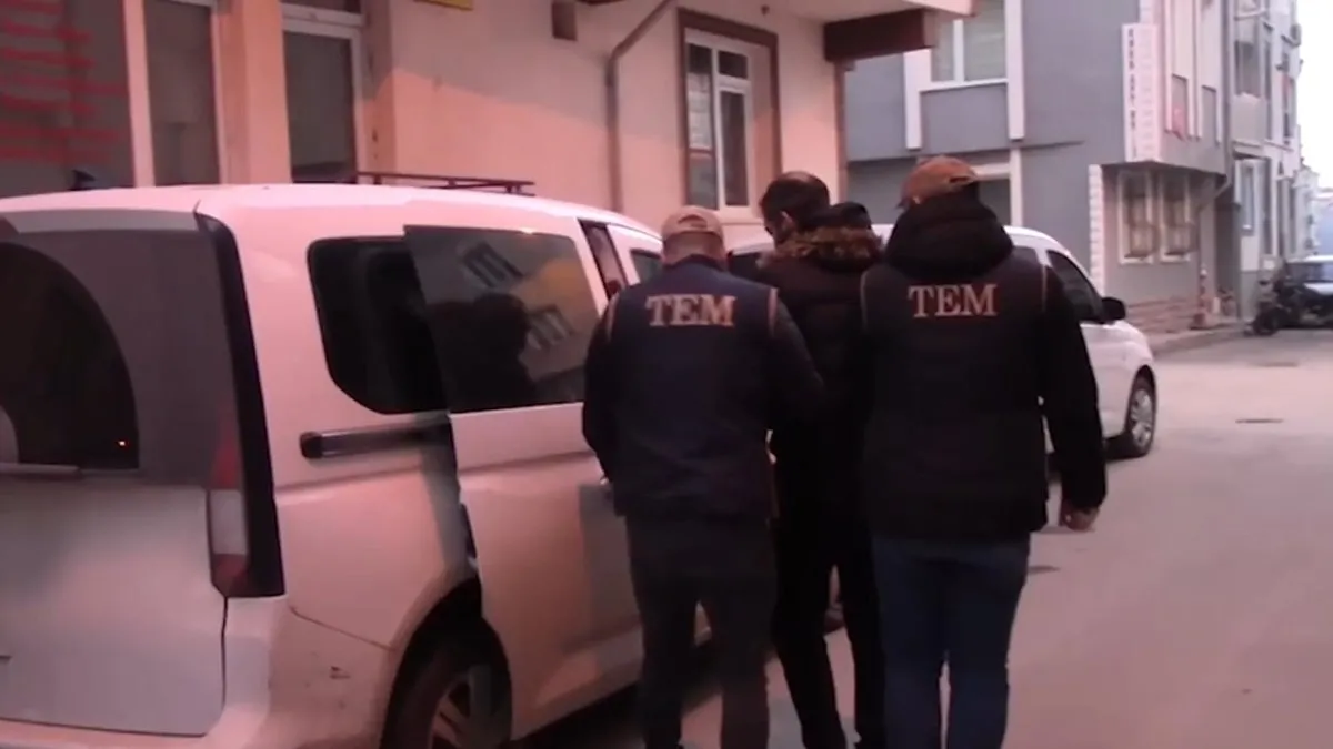 PKK/KCK’ya yönelik 11 ilde operasyon: 65 terör örgütü mensubu gözaltına alındı